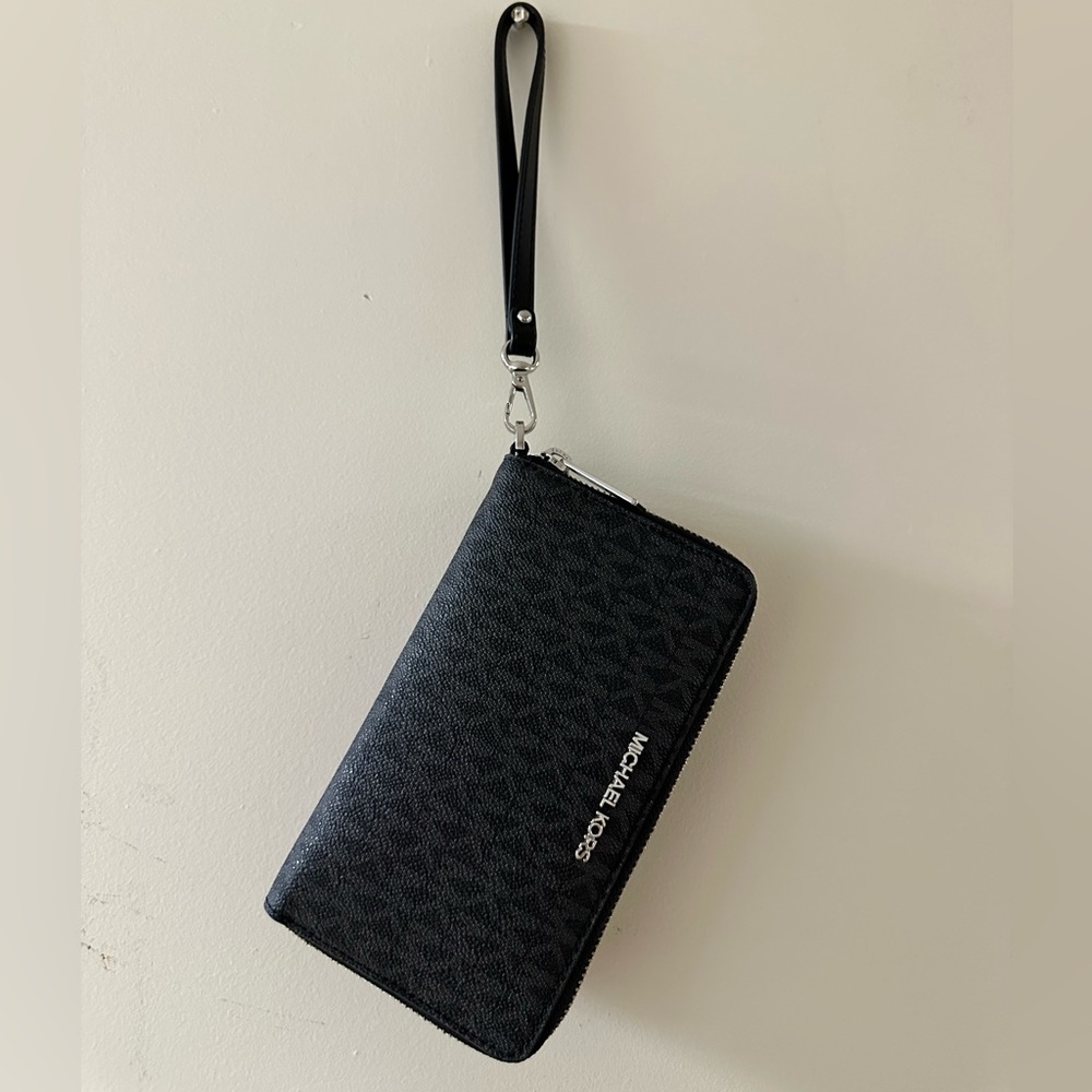 Michael Kors Black and Gray Wristlet